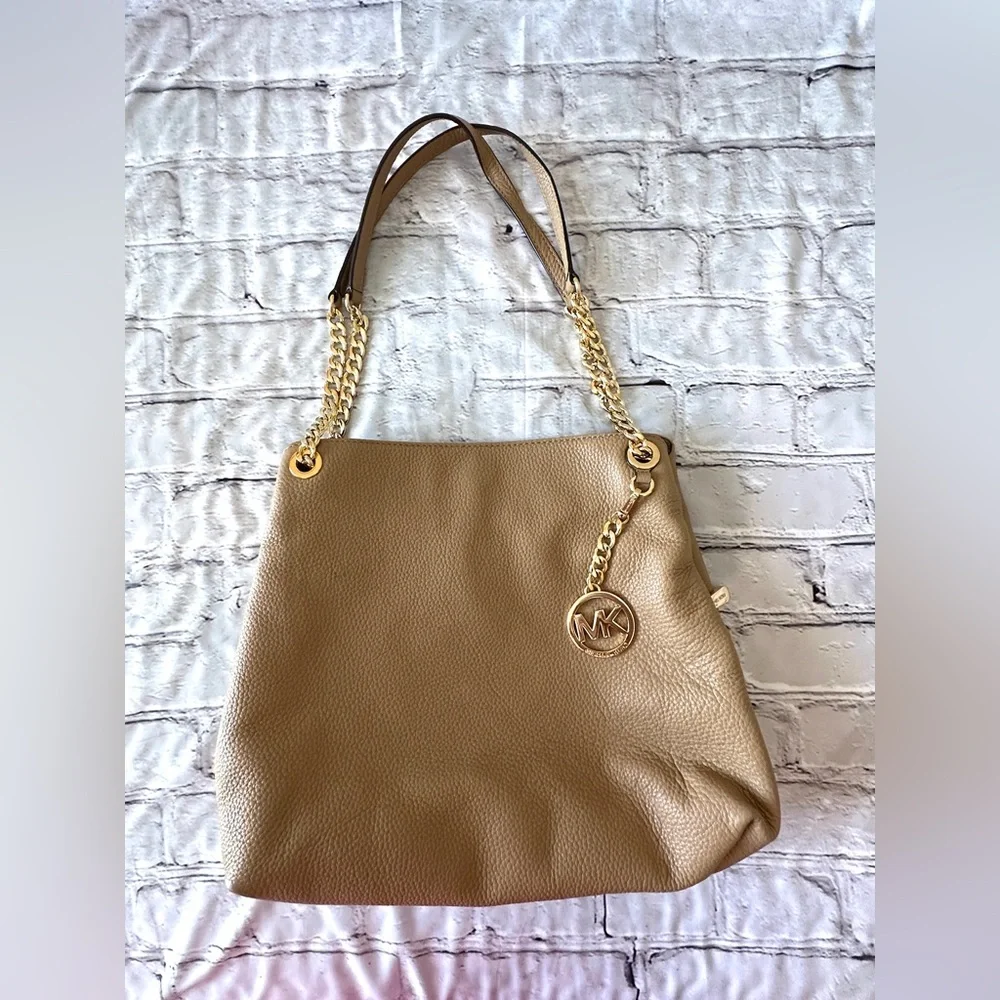 Michael Kors Neutral beige Jet Set Chain Shoulder Bag - Picture 2 of 16